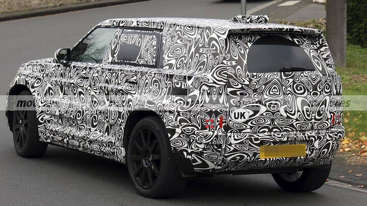 land-rover-baby-defender-80-2026-fotos-espia-2025110794-1761759001_16