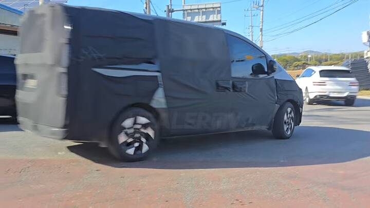 Staria facelift_t