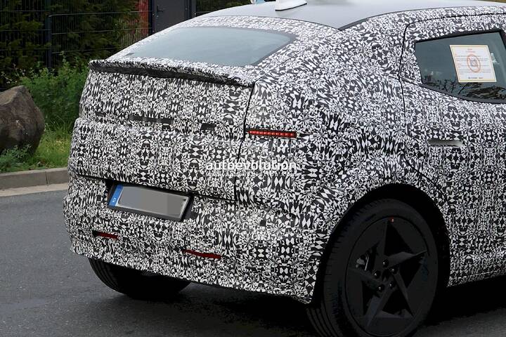 imgi_75_the-hyundai-ioniq-3-spied-with-concept-three-cues-tesla-esque-pleos-infotainment-system_25