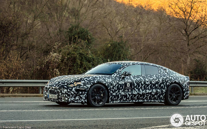 mercedes-amg-gt-4-door-coupe-ev-d6516-c960805122025150724_3