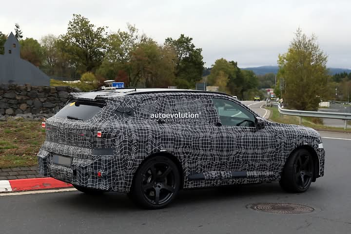 meet-the-first-ever-bmw-x5-m-electric_10
