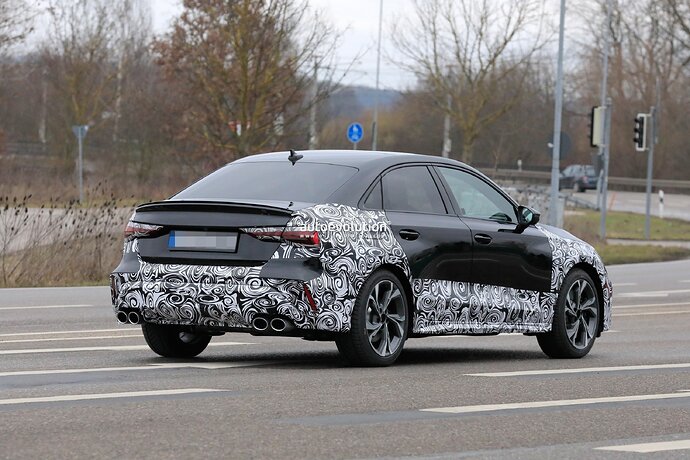 facelifted-audi-s3-spied-with-smaller-grille-maybe-bmw-can-learn-a-thing-or-two-from-it_29