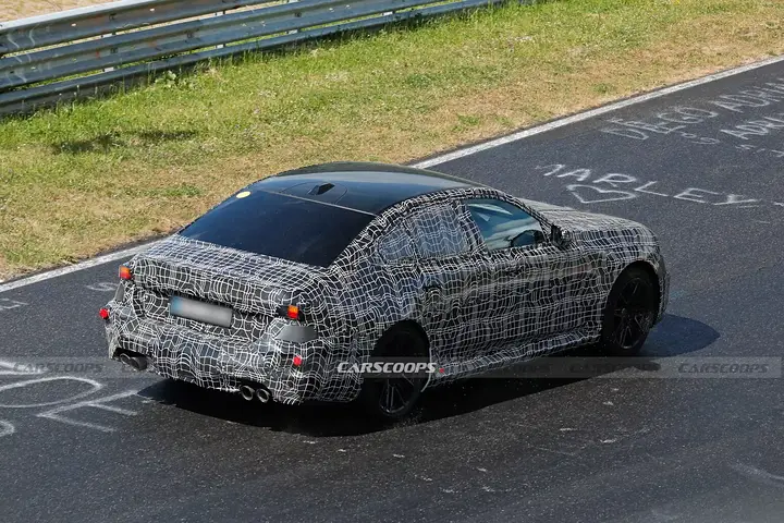 2027-BMW-M5-0013-1536x1025