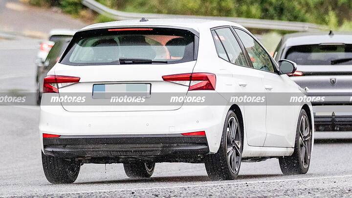 skoda-fabia-pruebas-euro-7-fotos-espia-2025109353-1753525479_17
