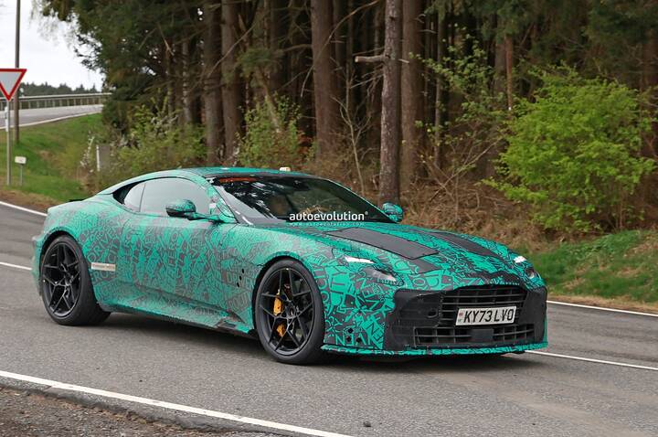 2025-aston-martin-dbs-superleggera-continues-testing-could-pack-over-800-hp_5