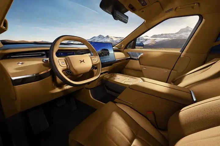 2026 Xpeng GX SUV Interior -newcarscoops-7-193-800x534