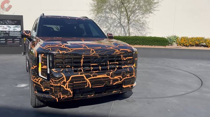 imgi_13_thumb-ed5de3f474e7cce4f6beb7d9f026f78d_1762468672_8581_950x534