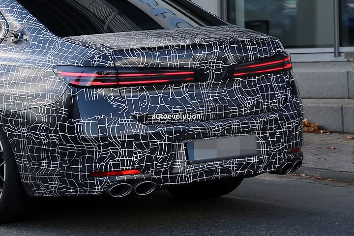 alpina-prepping-new-7er-flagship-sedan-spied-in-a-premiere_20