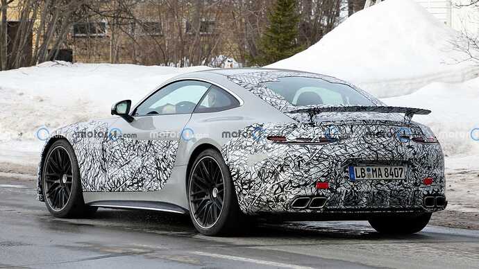 2024-mercedes-amg-gt-s-e-performance-rear-view-spy-photo (2)