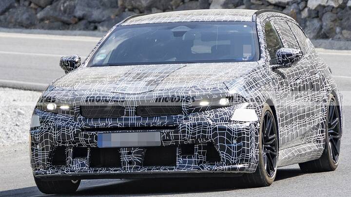 bmw-m5-touring-2026115151-1783353604_1