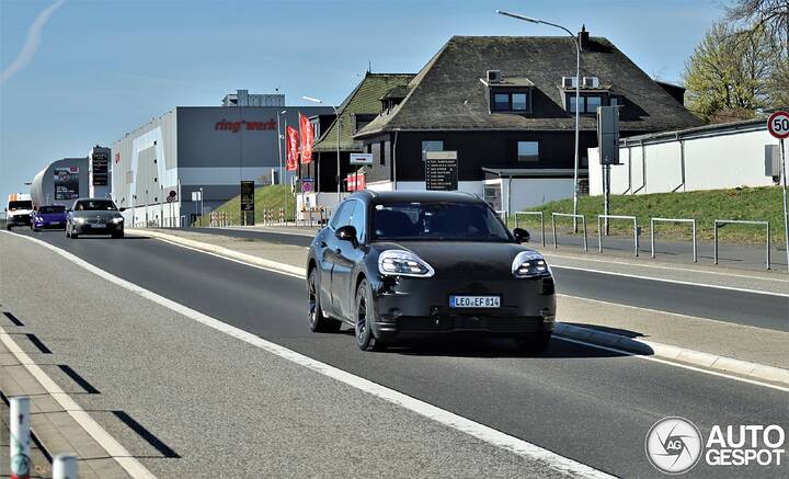 Porsche Cayenne EV