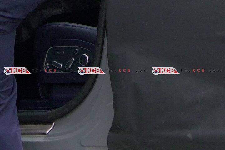 first-look-inside-us-spec-genesis-gv90-6