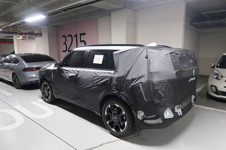 kia EV50014