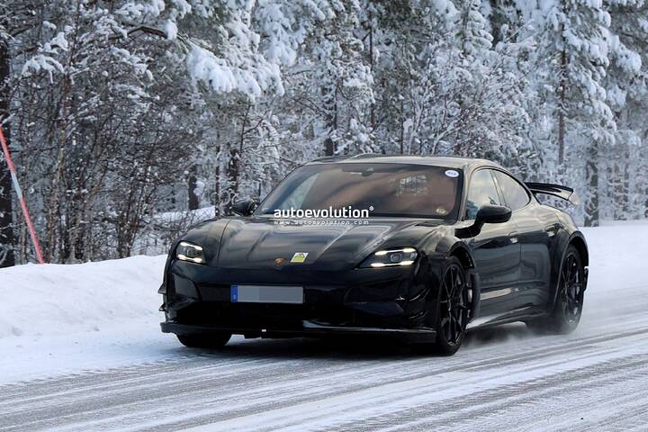 newcarscoops_ Porsche Taycan GT4 RS(2)