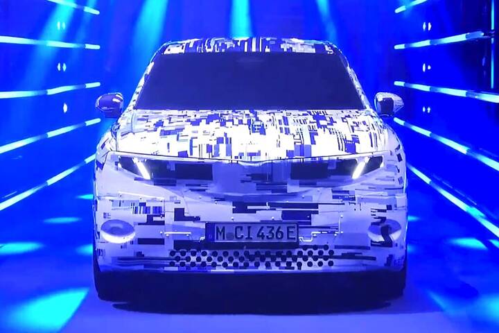 BMW-Neue-Klasse-Folierung-iX3-i3-2025-Erlkoenig-05-1024x683