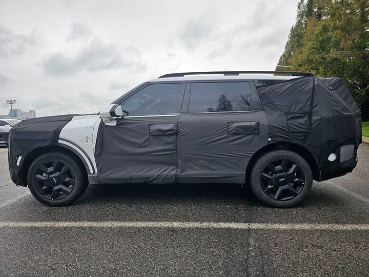 thumb-9b0a443743a7e81363c2b369ac0476a0_1760825793_5404_950x713