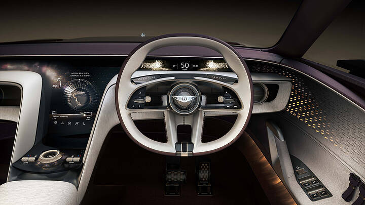 27 - EXP 15 Interior