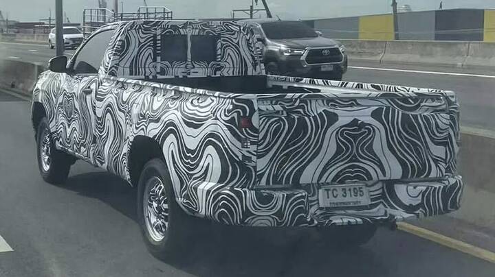 2026-Toyota-HiLux-single-cab-spy-shot-2