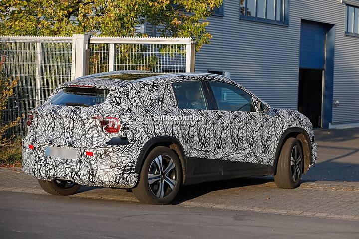 imgi_98_mercedes-next-gen-2027-gla-spied-with-new-details_37