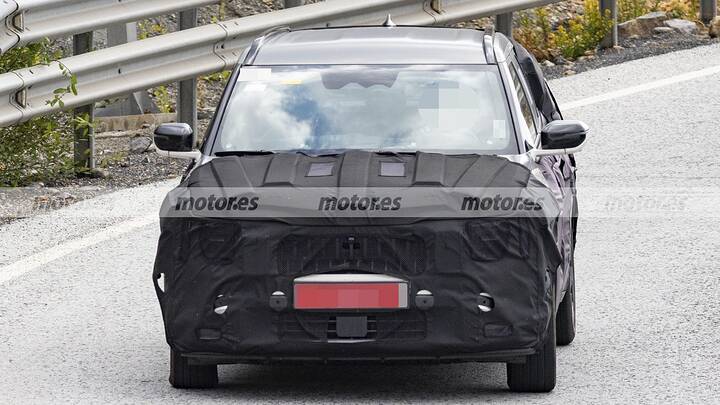 kia-seltos-hybrid-2026-fotos-espia-2025111232-1763998765_4