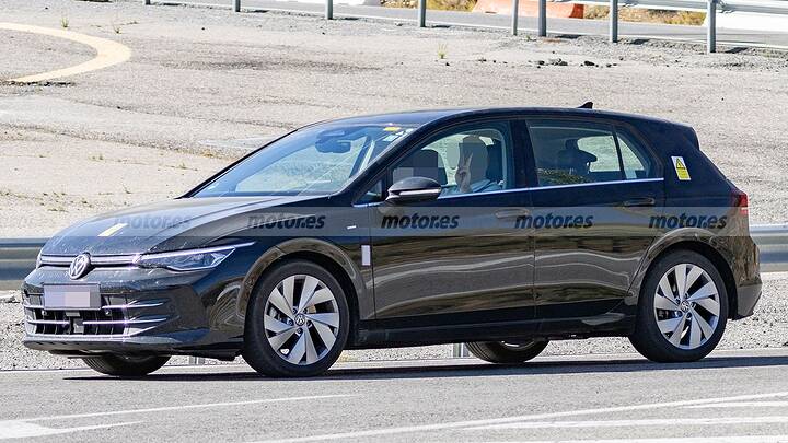 Volkswagen tendrá su propio Toyota Corolla, cazado el primer Golf híbrido HEV de la historia 6