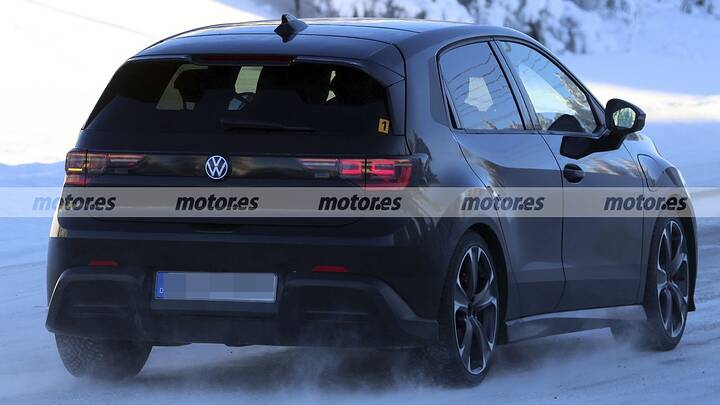 volkswagen-id-polo-fotos-espia-2026112492-1770713880_15