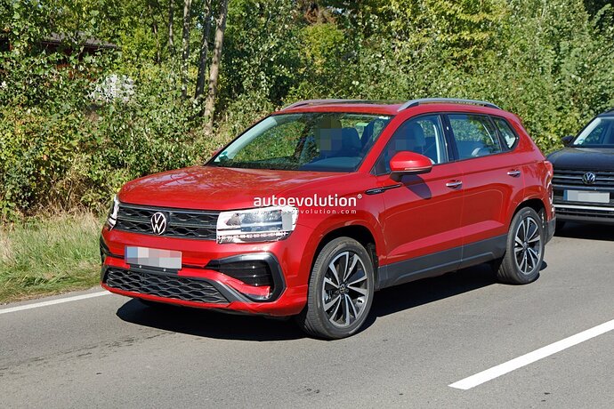 volkswagen-taos-facelift-spied-in-germany-with-subtle-changes-for-the-2023-model-year_2