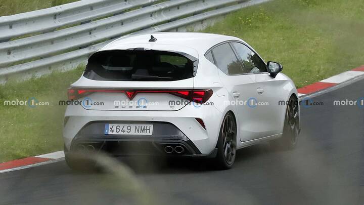 2027 Cupra Leon VZ TCR_newcarscoops_1d65d7