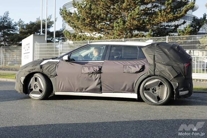 Kia-EV4-Hatchback-006-1024x682