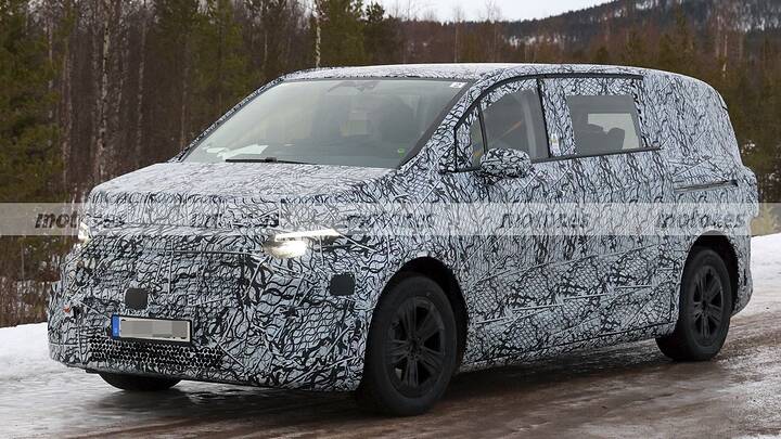 mercedes-clase-v-eq-fotos-espia-suecia-2025106250-1737374527_6
