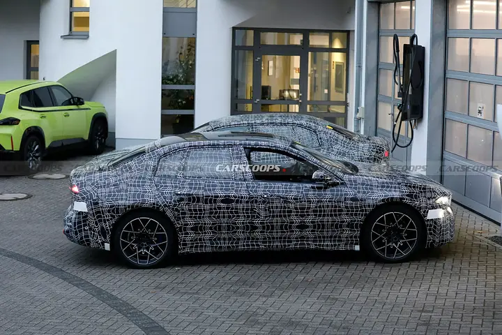 2027-BMW-i3-1126-5-2048x1366