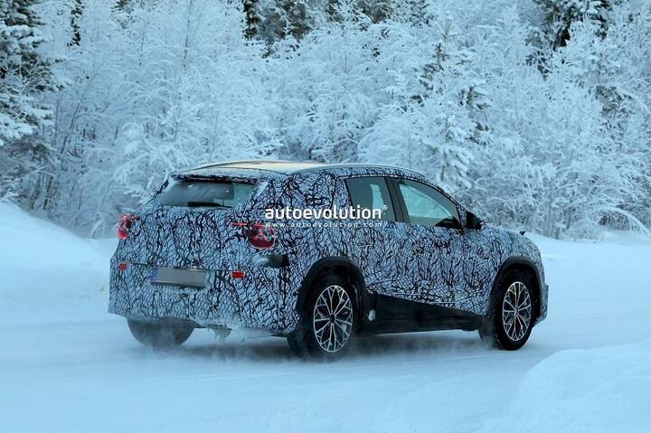 imgi_24_2027-mercedes-benz-gla-newcarscoops-final-tests-in-freezing-temperatures-thumbnail_16