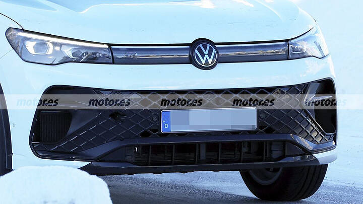 2027 Volkswagen Tiguan R newcarscoops 0002