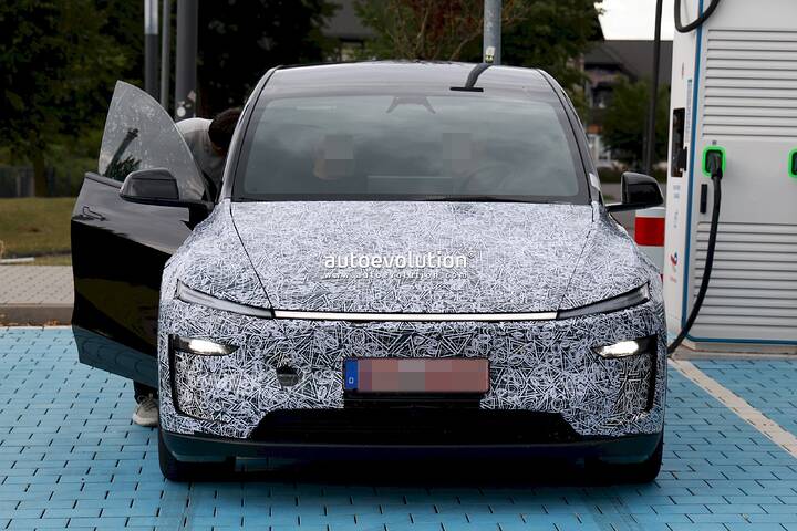 imgi_46_2026-tesla-model-y-l-caught-testing-on-the-nurburgring-european-model-confirmed_2