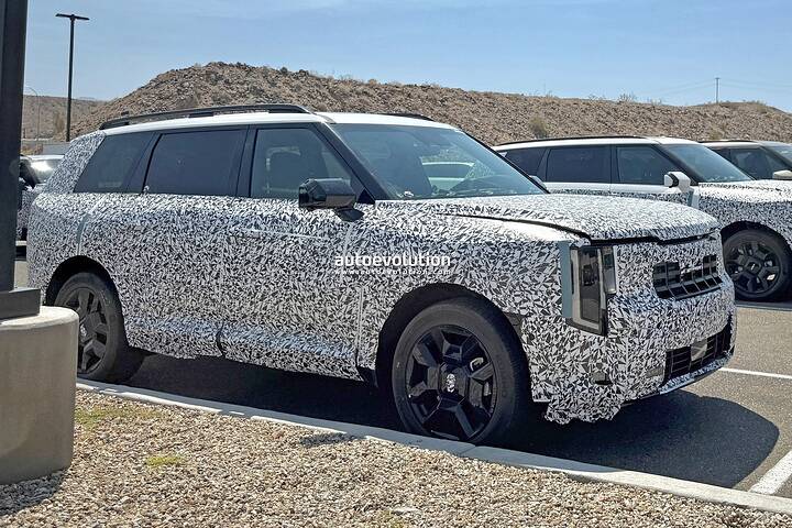 imgi_39_2026-kia-telluride-spied-with-boxy-design-hybrid-powertrain-incoming_3