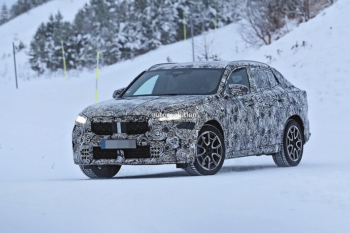 2024-bmw-x2-m35i-spied-with-wide-hips-and-a-hump-wont-win-any-beauty-contests_3