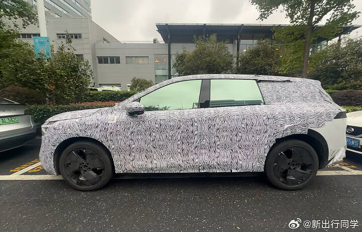 0074jaeSgy1i75lkmuouyj30wr0l2wpm