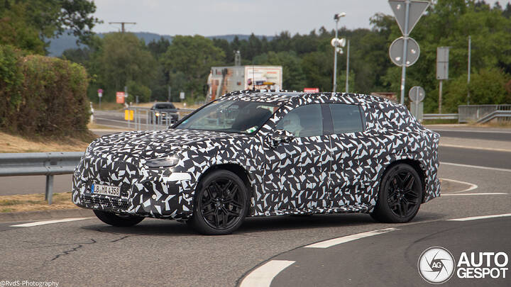 mercedes-amg-suv-x591-b0547-c867721072026211732_2