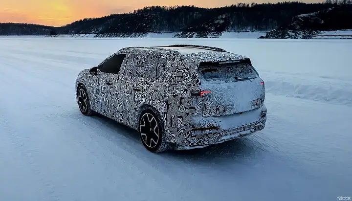 1200x0_1_newcarscoops_ChxpWGnPOYmANTWMAAY4np_Cytg282