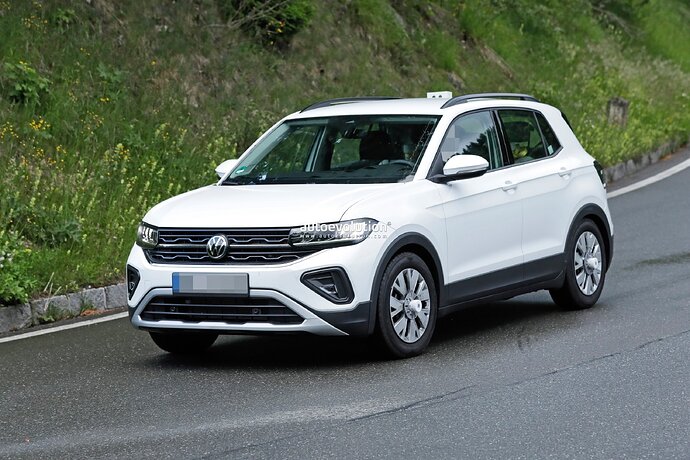 2024-vw-t-cross-says-no-to-camouflage-facelifted-small-crossover-spied-naked_1