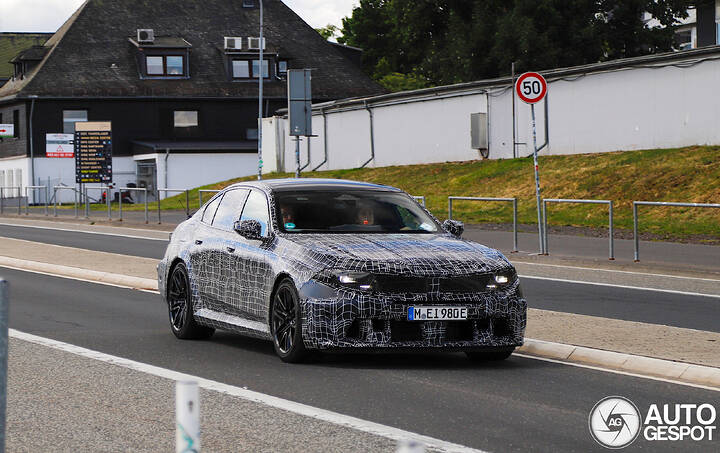 BMW M5 G90 2026