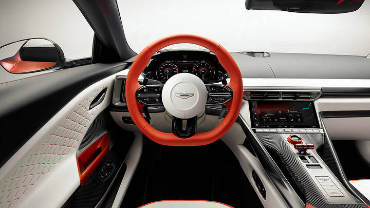 Aston Martin Valen_11