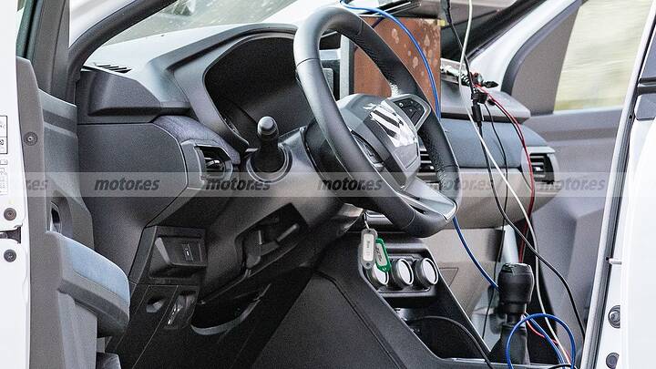 interior-dacia-sandero-2026-fotos-espia-2025109148-1752339455_7