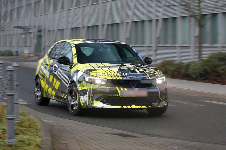 imgi_44_spy-photos-2027-opel-corsa-gse-coming-later-this-year-as-the-peugeot-e-208-gti-s-twin_6