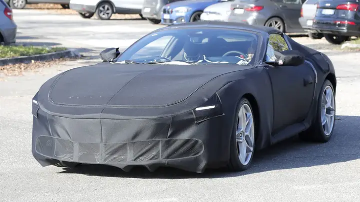 Ferrari Roma 002_bnkatg