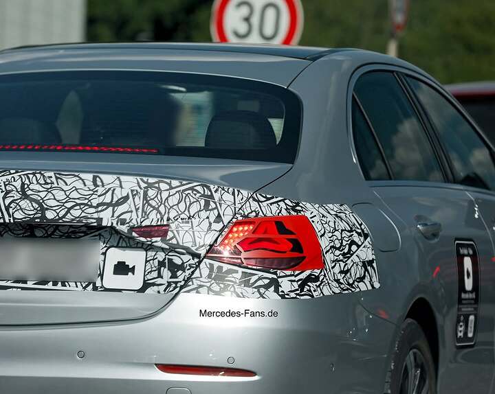 C-Klasse Modellpflege mit neuer Lampengrafik 🌟 #mib #meninbenz #mbfans #lebenzgefühl #mercedesf (2)