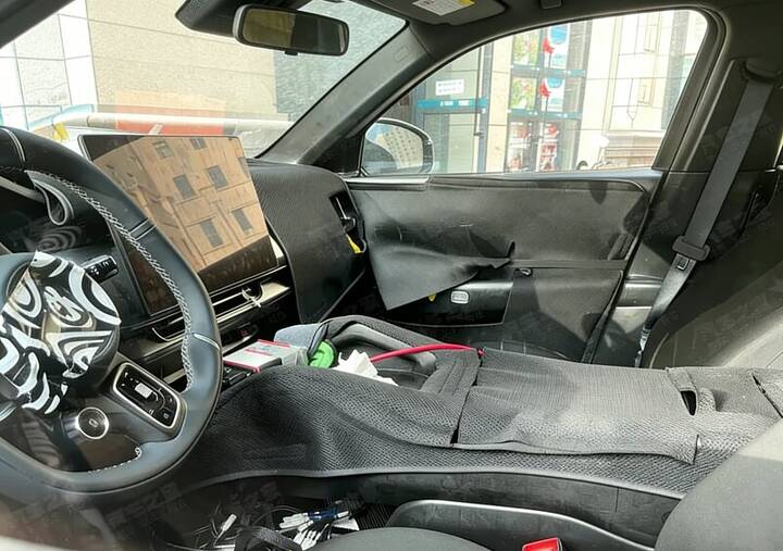 Zeekr 8X’s interior leaked7-5-800x564