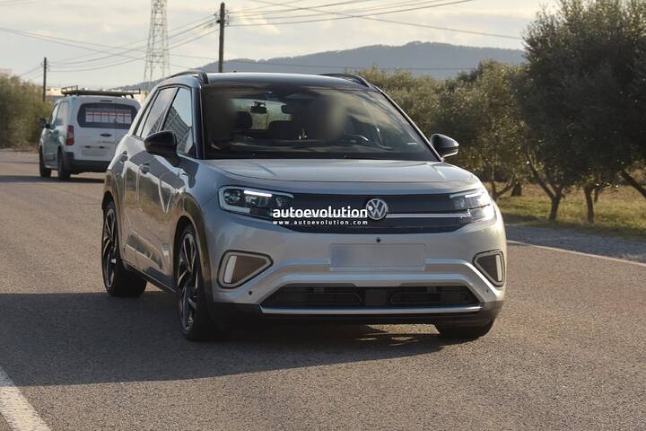 imgi_60_2026-volkswagen-id-cross-prototype-spied-with-minimal-camouflage_3