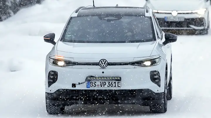 Volkswagen-ID.-Tiguan-spy-shots-_newcarscoops_4
