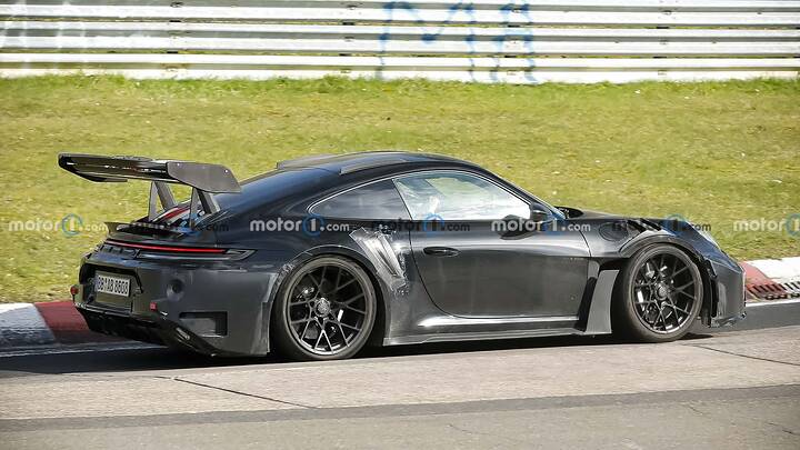 porsche-911-gt3-rs-facelift-2026-newcarscoops-(2)